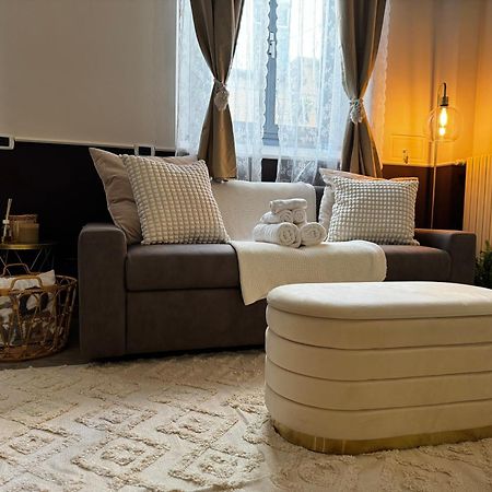 Apartamento Regina Milano In Verona - Sky Tv, Wifi E Breakfast Box Exterior foto