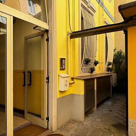 Apartamento Regina Milano In Verona - Sky Tv, Wifi E Breakfast Box Exterior foto
