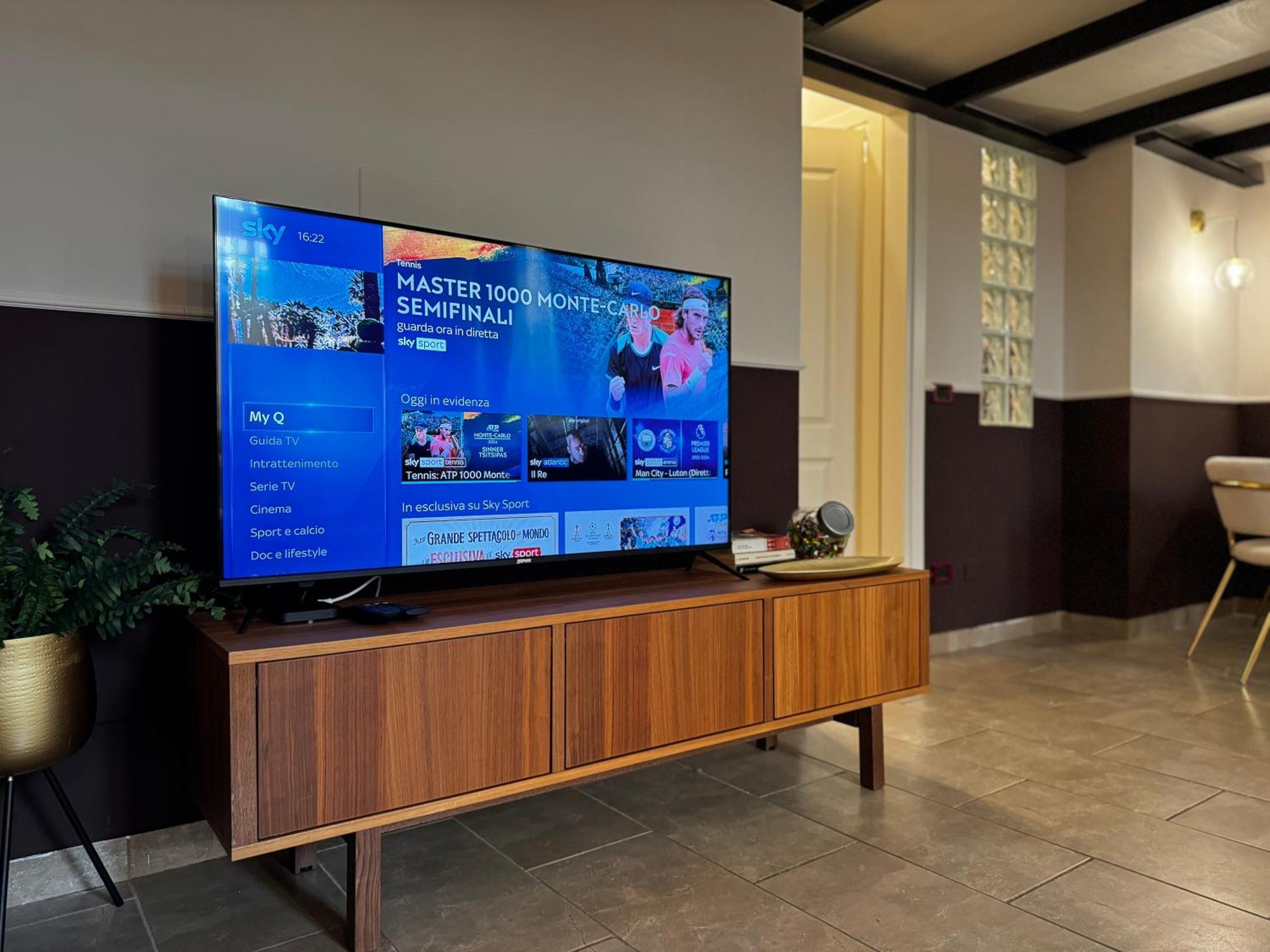Apartamento Regina Milano In Verona - Sky Tv, Wifi E Breakfast Box Exterior foto