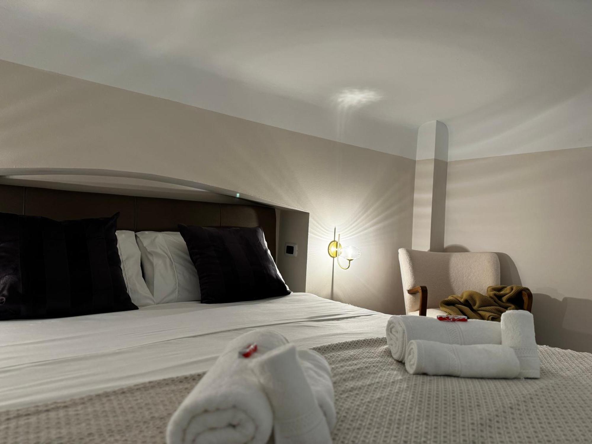 Apartamento Regina Milano In Verona - Sky Tv, Wifi E Breakfast Box Exterior foto